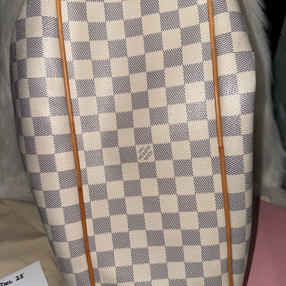 SOLD Louis Vuitton Delightful MM - Picture 6 of 16